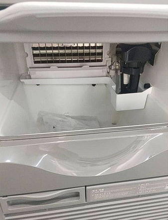 MÁQUINA DE GELO EM CUBOS 60KG/DIA SRM-60A - 220V MACOM - Foto 3